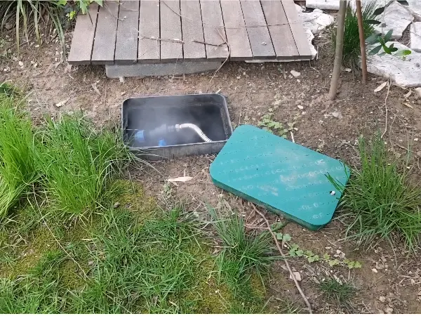 Ricerca perdite nel prato con gas tracciante